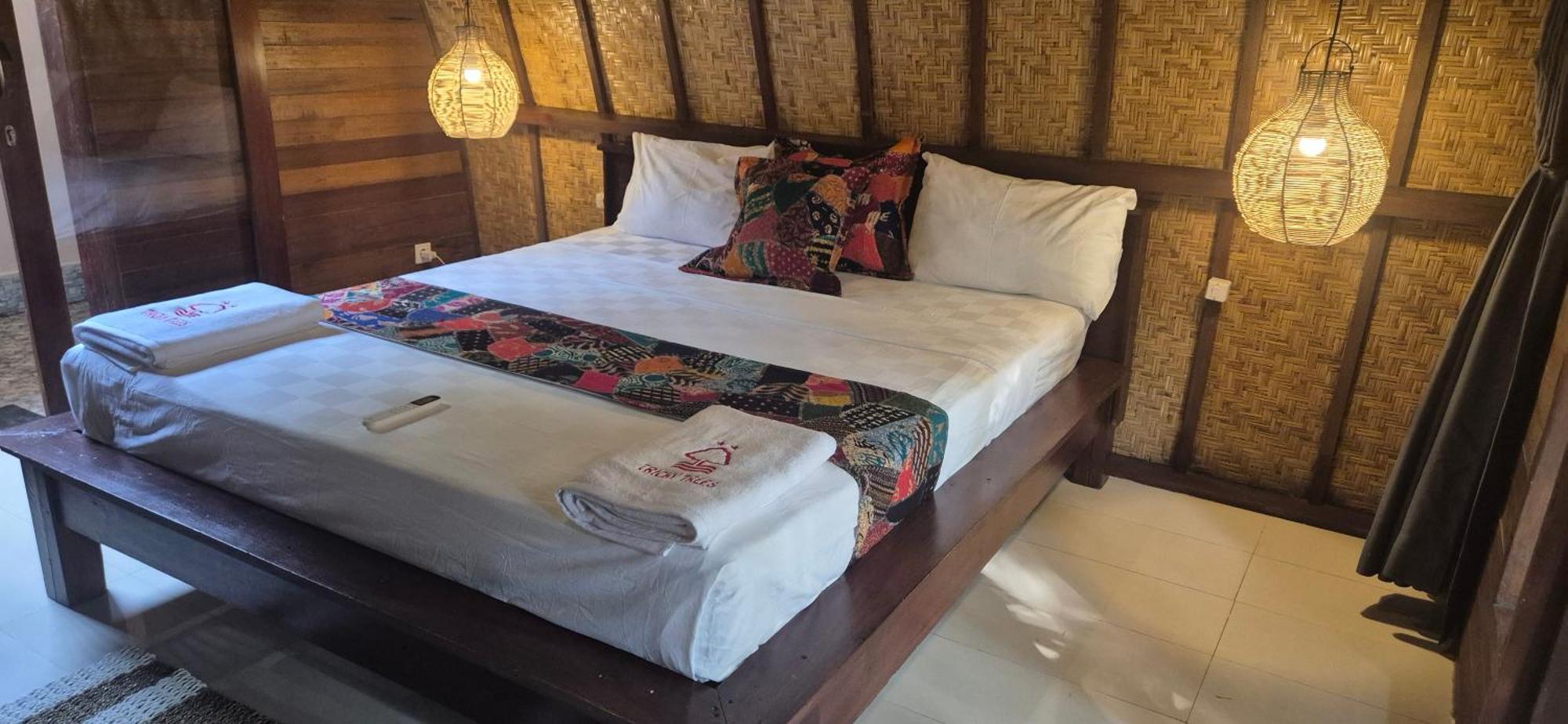 Tricky Trees Sunset Bungalows Gili Air Esterno foto