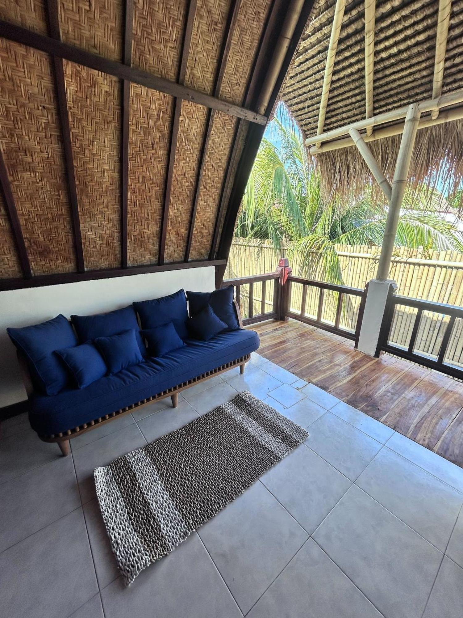 Tricky Trees Sunset Bungalows Gili Air Esterno foto